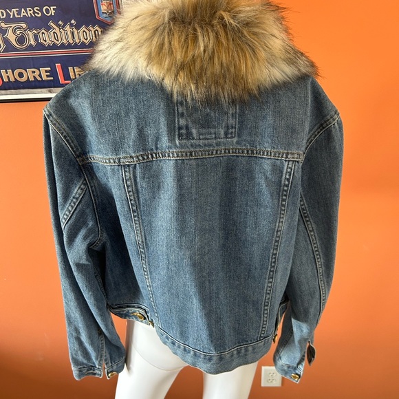 MICHAEL MICHAEL KORS faux fur collared cropped jean jacket - Picture 12 of 12